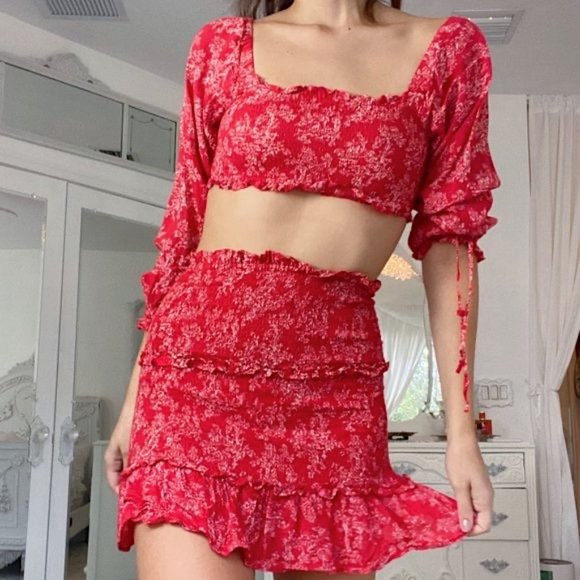 Urban Outfitters Red Floral Smocked Crop Top Skirt Set - Picture 2 of 7